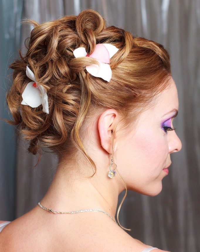 gorgeous-wedding-hair-style 50 Dazzling & Fabulous Bridal Hairstyles for Your Wedding