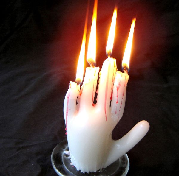 15 Fascinating & Unusual Christmas Presents 45 hand-candle