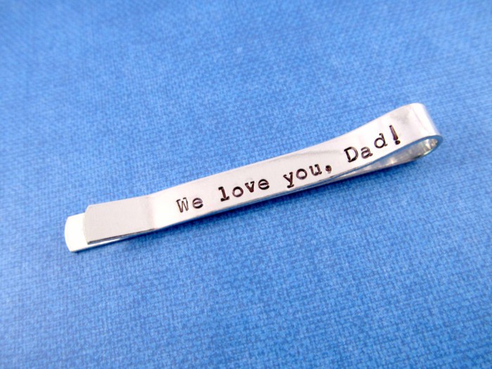 Personalized tie clip and message for your daddy