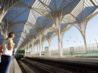 levy-yadid-the-modern-oriente-railway-station-designed-by-santiago-calatrava-lisbon-portugal