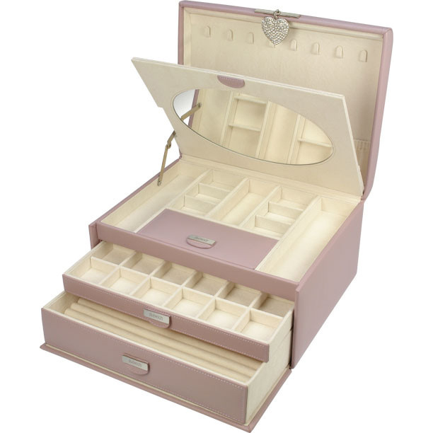 pink-jewellery-box 10 catchy & Unique Gift Ideas for Your Mother-in-Law