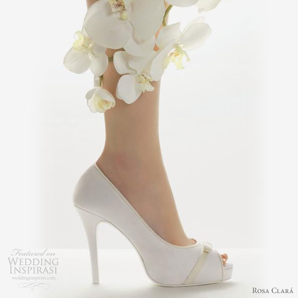 rosa-clara-wedding-shoes-2011-zapatos-novia A Breathtaking Collection of White Bridal Shoes for Your Wedding Day