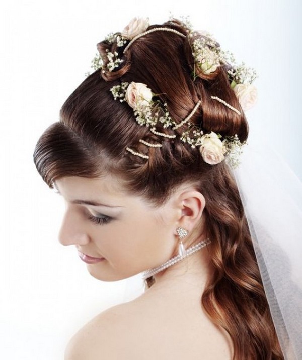 wedding-hairstyles-of-bride 50 Dazzling & Fabulous Bridal Hairstyles for Your Wedding