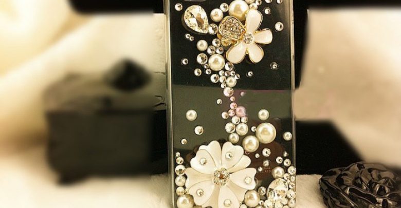 wholesale phone case iphone4s 50 Fascinating & Luxury Diamond Mobile Covers for Your Mobile - pearls 3