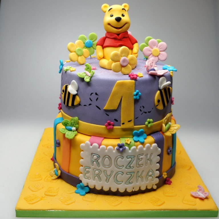 winnie-pooh-cake-london 60 Mouth-Watering & Stunning Happy Birthday Cakes for You