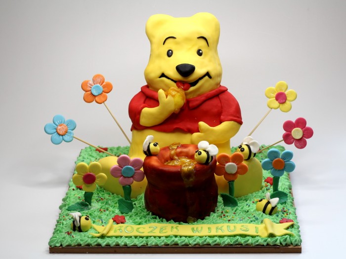 winnie-the-pooh-3D-cake-london 60 Mouth-Watering & Stunning Happy Birthday Cakes for You