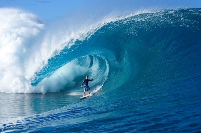 70 Stunning & Thrilling Photos for the Biggest Waves Ever Surfed 64 003_hobgoodcj1000tah05karen