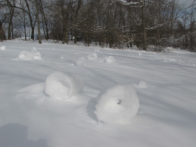 129 Stunning Snow Rollers that Are Naturally & Rarely Formed
