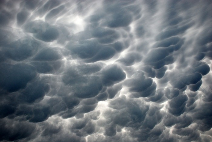 20+-Stunning-Fascinating-Cloud-Formations_09-@-GenCept
