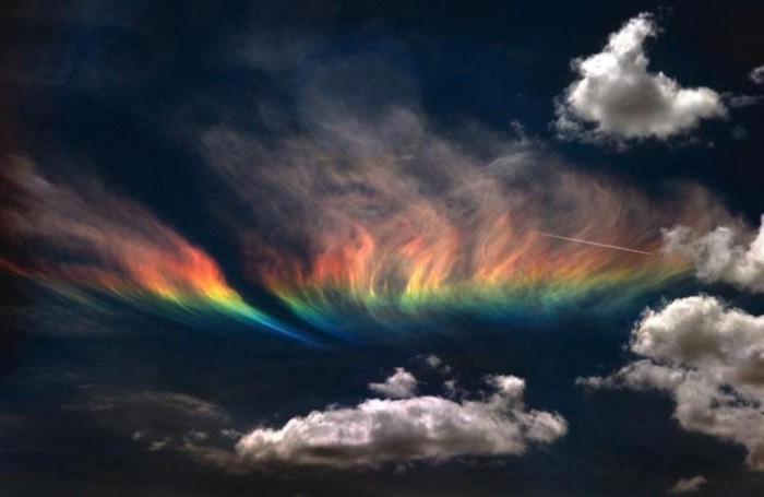 Weird Fire Rainbows that Appear in the Sky, Have You Ever Seen Them? 8 225095_532870930091426_1950157562_n