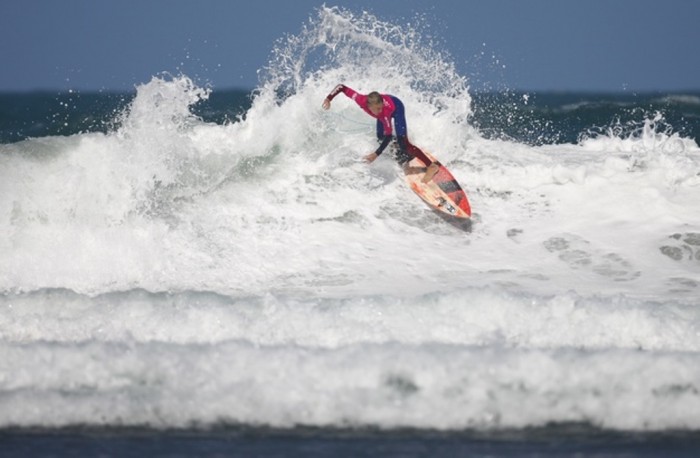 70 Stunning & Thrilling Photos for the Biggest Waves Ever Surfed 49 5f1fd91f0855a3edcc040dd272139b96