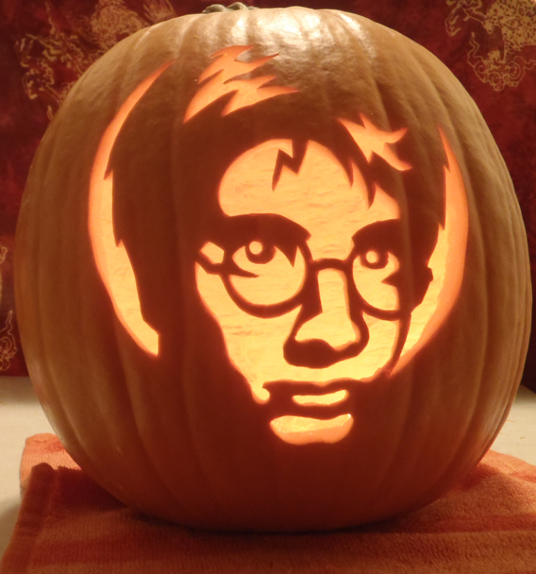 Accessories-Harry-Potter-Pumpkin-Carving-Patterns-25-Pumpkin-Carving-Patterns-Character-Ideas 65+ Most Creative Pumpkin Carving Ideas for a Happy Halloween
