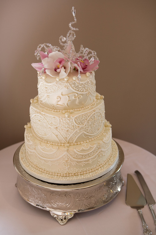 Beautiful-wedding-cakes-2013-2014-8 47+ Creative Wedding Ideas to Look Gorgeous & Catchy on Your Wedding