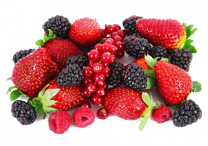 Berries01 Do You Want to Lose Weight? Eat These 25 Superfoods