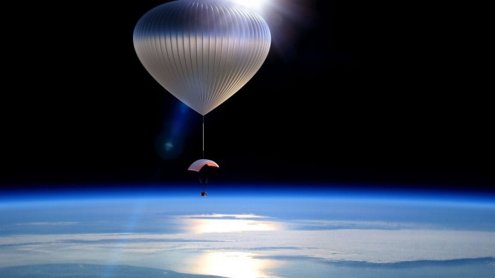 Capsule Balloon Space 131112 Space Tourism Starts Soon at Affordable Prices through Balloon Trips - 2016 1