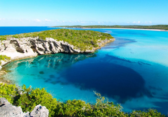 Weird Blue Holes That Are Magnets for Divers Around the World 5 Deans-Blue-Hole-Bahamas