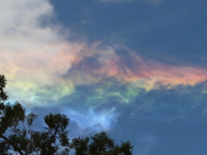FireRainbowdaslasher11 Weird Fire Rainbows that Appear in the Sky, Have You Ever Seen Them?