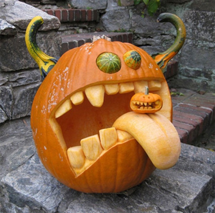 Halloween-pumpkin-carving-designs 65+ Most Creative Pumpkin Carving Ideas for a Happy Halloween