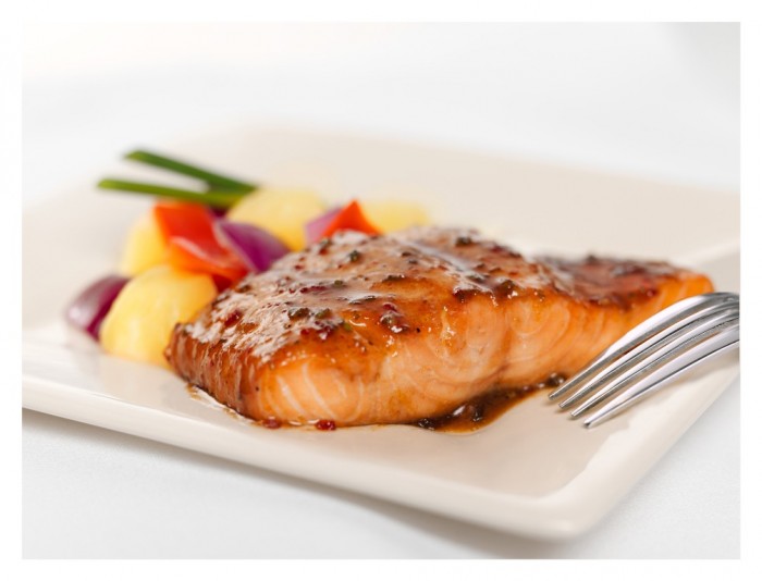 Wild salmon It is rich in omega-3 fatty acids which are perfect for burning at in your body.