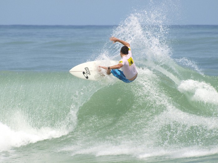 Jose-Luis-Aquino-Surfing-in-Barahona-Dominican-Republic