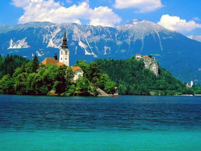 Adventure Travel Destinations to Enjoy an Unforgettable Holiday 55 Lake-Bled-Slovenia