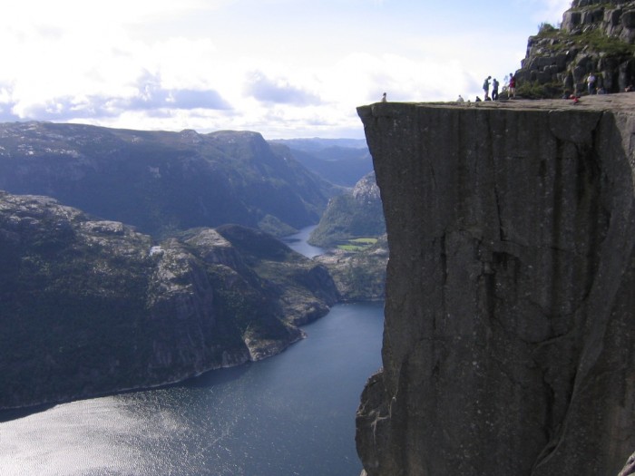 Adventure Travel Destinations to Enjoy an Unforgettable Holiday 68 Norway_Preikestolen