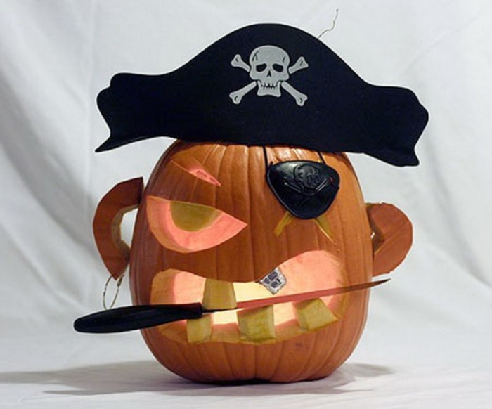 60+ Most Creative Pumpkin Carving Ideas for a Happy Halloween 42 Pumpkin-Carving-Ideas-for-Halloween_01