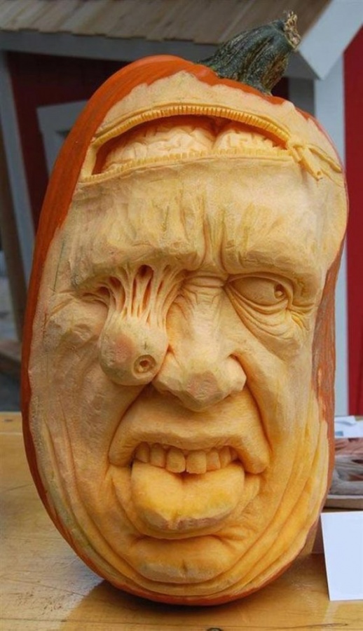 60+ Most Creative Pumpkin Carving Ideas for a Happy Halloween 46 Pumpkin-sculptures-5