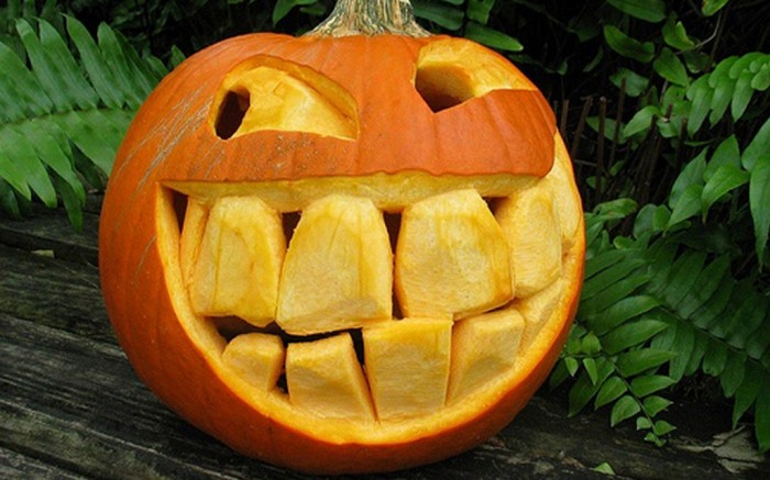 60+ Most Creative Pumpkin Carving Ideas for a Happy Halloween 36 Wallpaper