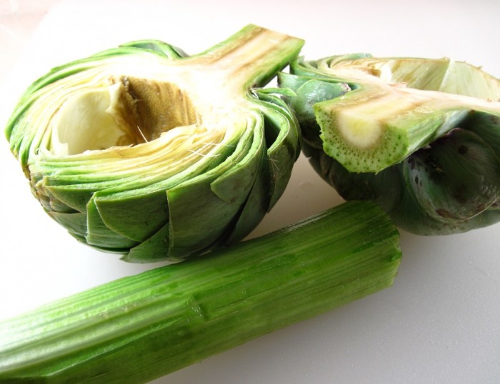 Artichokes They are high in fiber and allow you to decrease bloating.