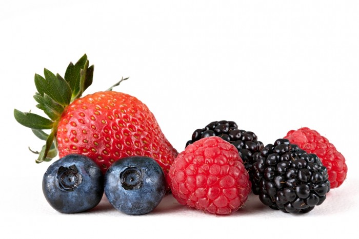 Berries They are high in anthocyanin which is excellent for preventing inflammation, cancer and heart disease.
