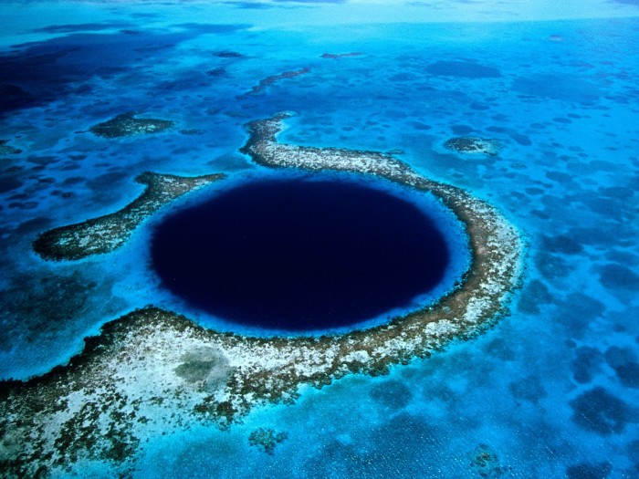 Weird Blue Holes That Are Magnets for Divers Around the World 2 great-blue-hole2