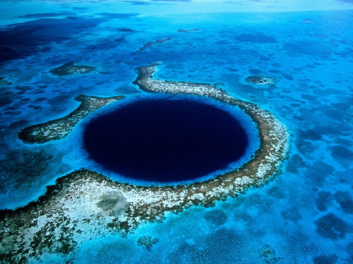 great-blue-hole2 Weird Blue Holes That Are Magnets for Divers Around the World