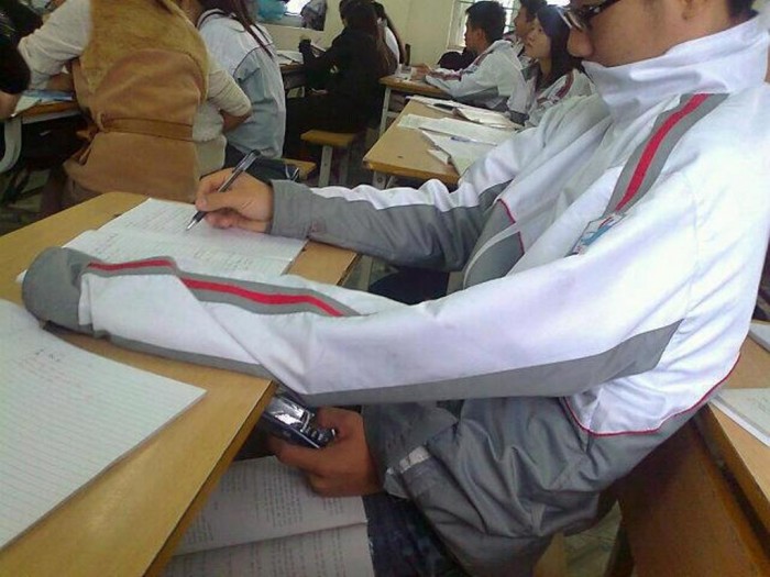 hilarious-picture-cheating-in-exam-791652