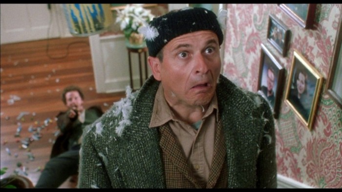 Top 10 Christmas Movies of All Time 32 home-alone-original-joe-pesci