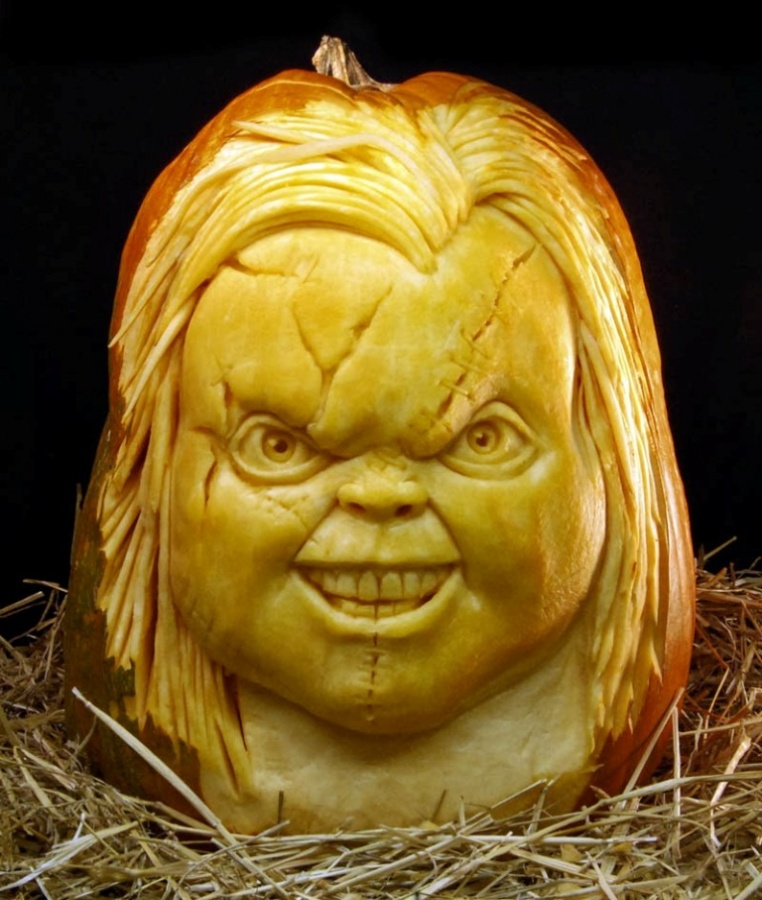60+ Most Creative Pumpkin Carving Ideas for a Happy Halloween 49 most-amazing-pumpkin-carving-ray-villafane-2