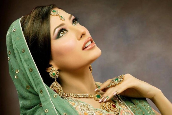 1382174107_557978341_3-Bridal-makeup-Event-Services