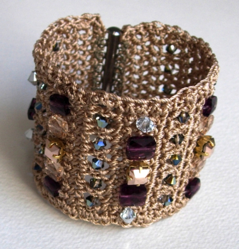 Crochet accessories that include cuffs, bracelets, rings, pendants & necklaces