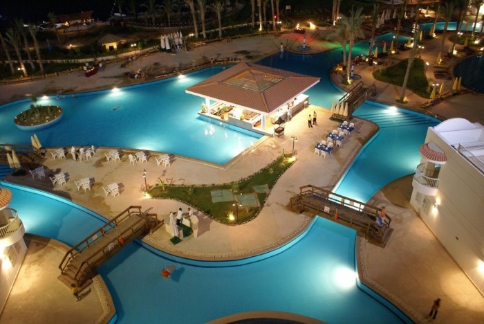 Top 10 Romantic Vacation Spots for Couples to Enjoy Unforgettable Time 16 5217517