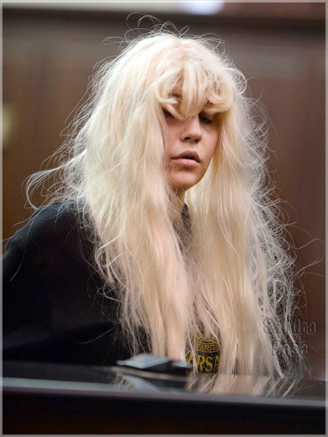 Amanda-Bynes-wig-SPL
