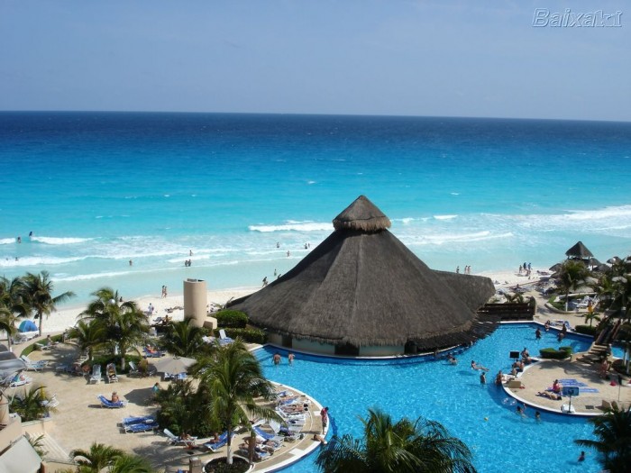 Cancun-beach-resort-Mexico-Tourism
