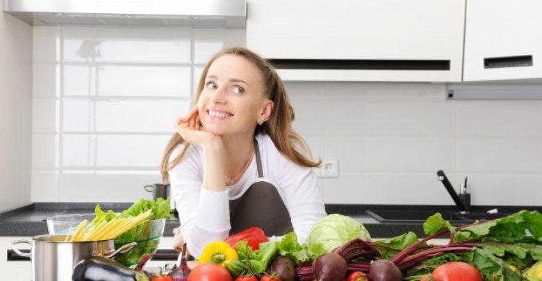 Depositphotos 4160510 l 10 Easy-to-Follow Cooking Tips to Increase Your Savings - saving more money 1
