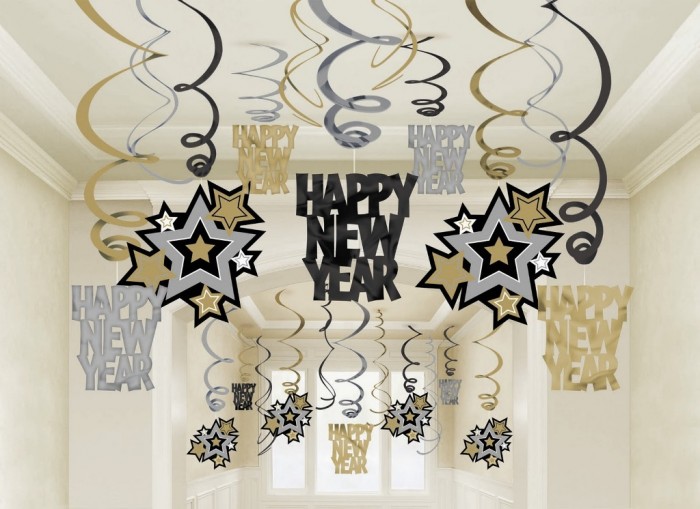 Happy-New-Year-decorations Awesome & Breathtaking Ideas for New Year's Holiday Decorations