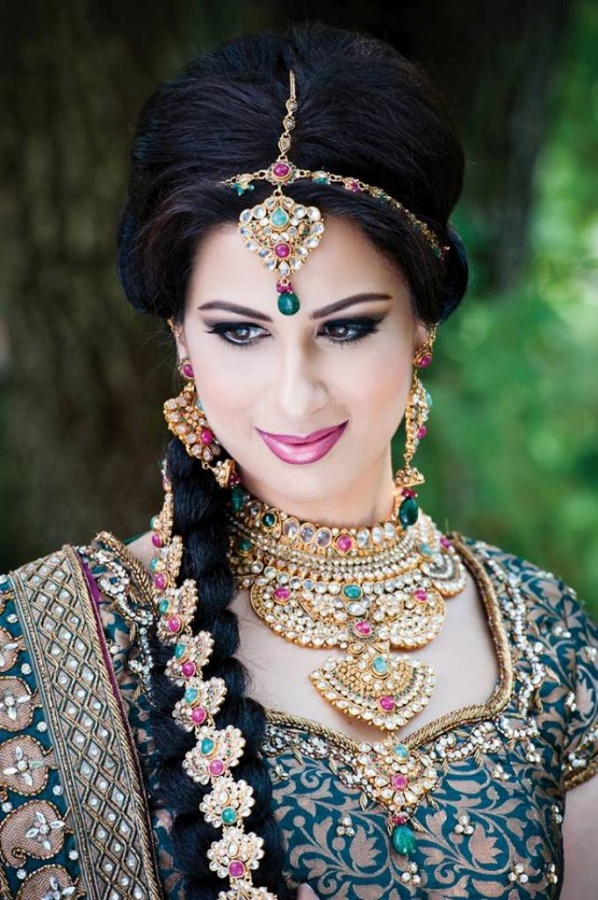 Latest-Bridal-Makeup-Ideas-For-Girls-2013-3 Differences between Engagement & Wedding Make-up, What Are They?
