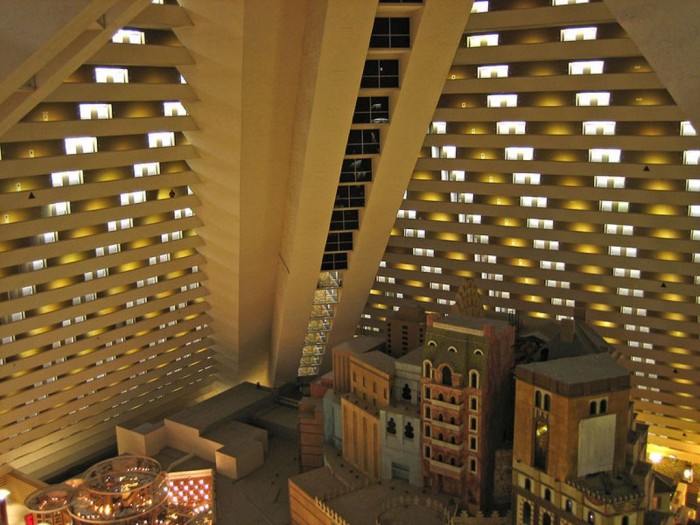 Luxor Inclinator Elevator