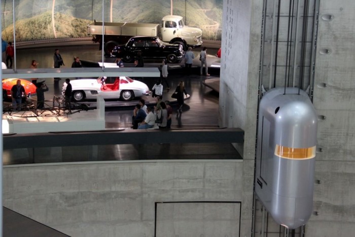 Mercedes-Benz-Museum-Elevator