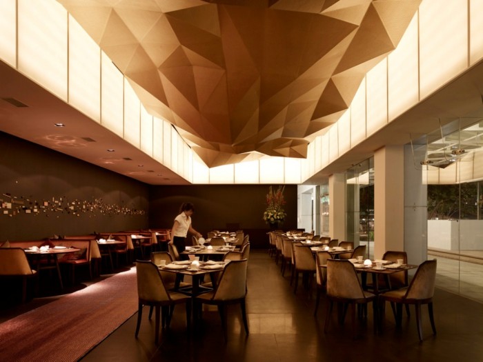 Modern-Restaurant-Interior-Design-with-Beautiful-Ceiling