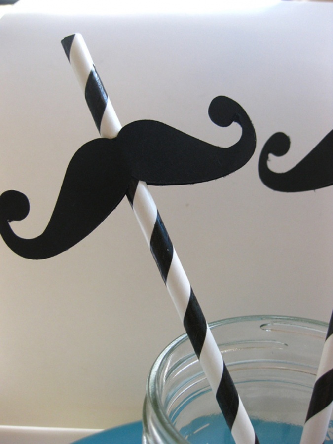 Mustache-Party-Themed-New-Years-2 Awesome & Breathtaking Ideas for New Year's Holiday Decorations
