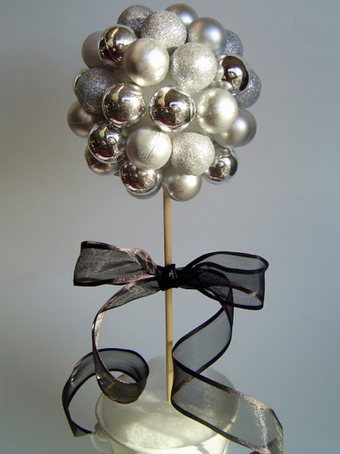 New-Years-Eve-Topiary