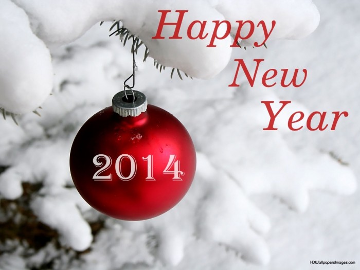 New_Year_wallpapers_Happy_New_Year_2014_red_Christmas_tree_toy_047697_